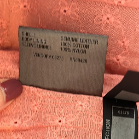 Wilsons Leather 100% Genuine Leather Pink Button Jacket with Pockets - Picture 10 of 11